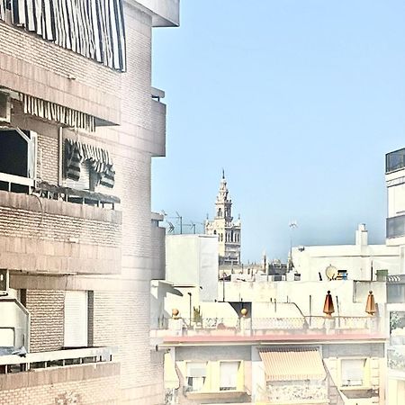 Triana In Hotel 24H Севилья Экстерьер фото