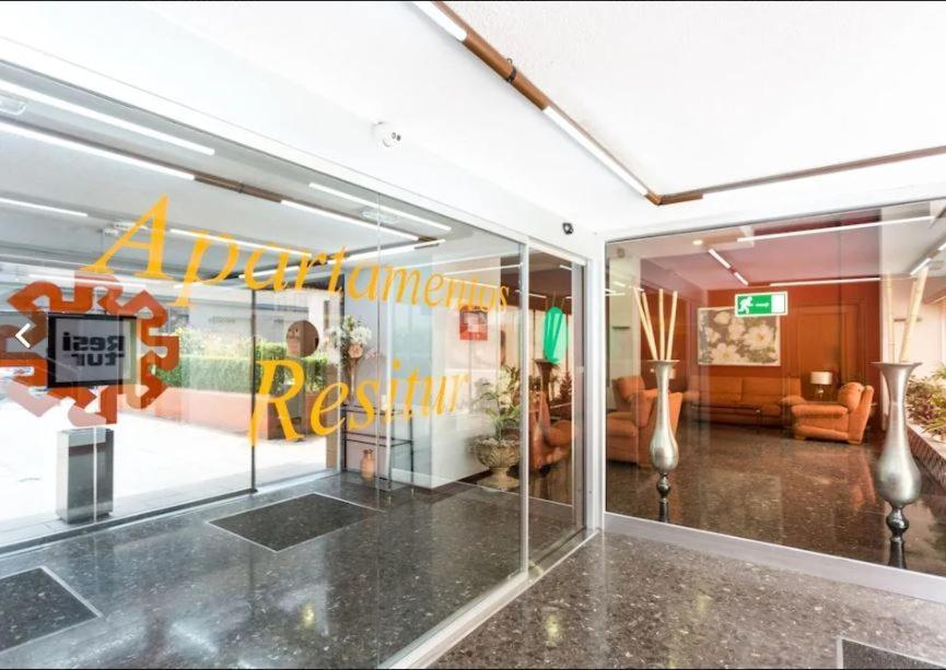 Triana In Hotel 24H Севилья Экстерьер фото