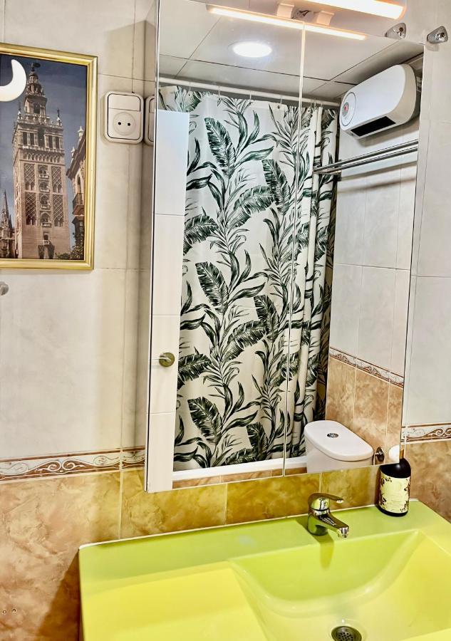 Triana In Hotel 24H Севилья Экстерьер фото