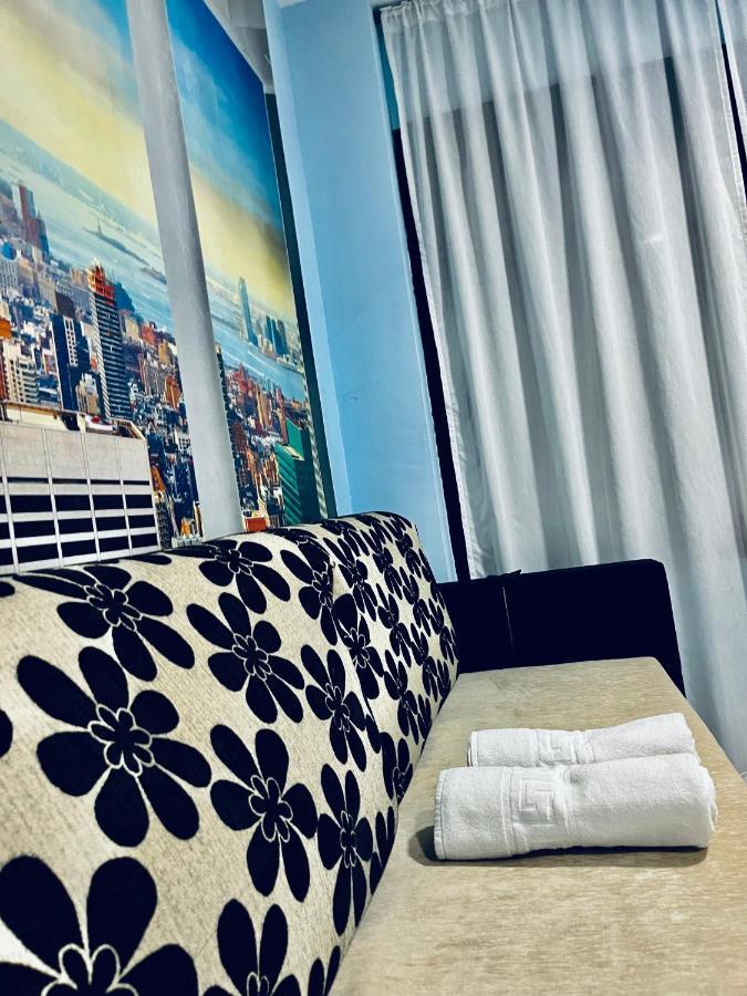 Triana In Hotel 24H Севилья Экстерьер фото