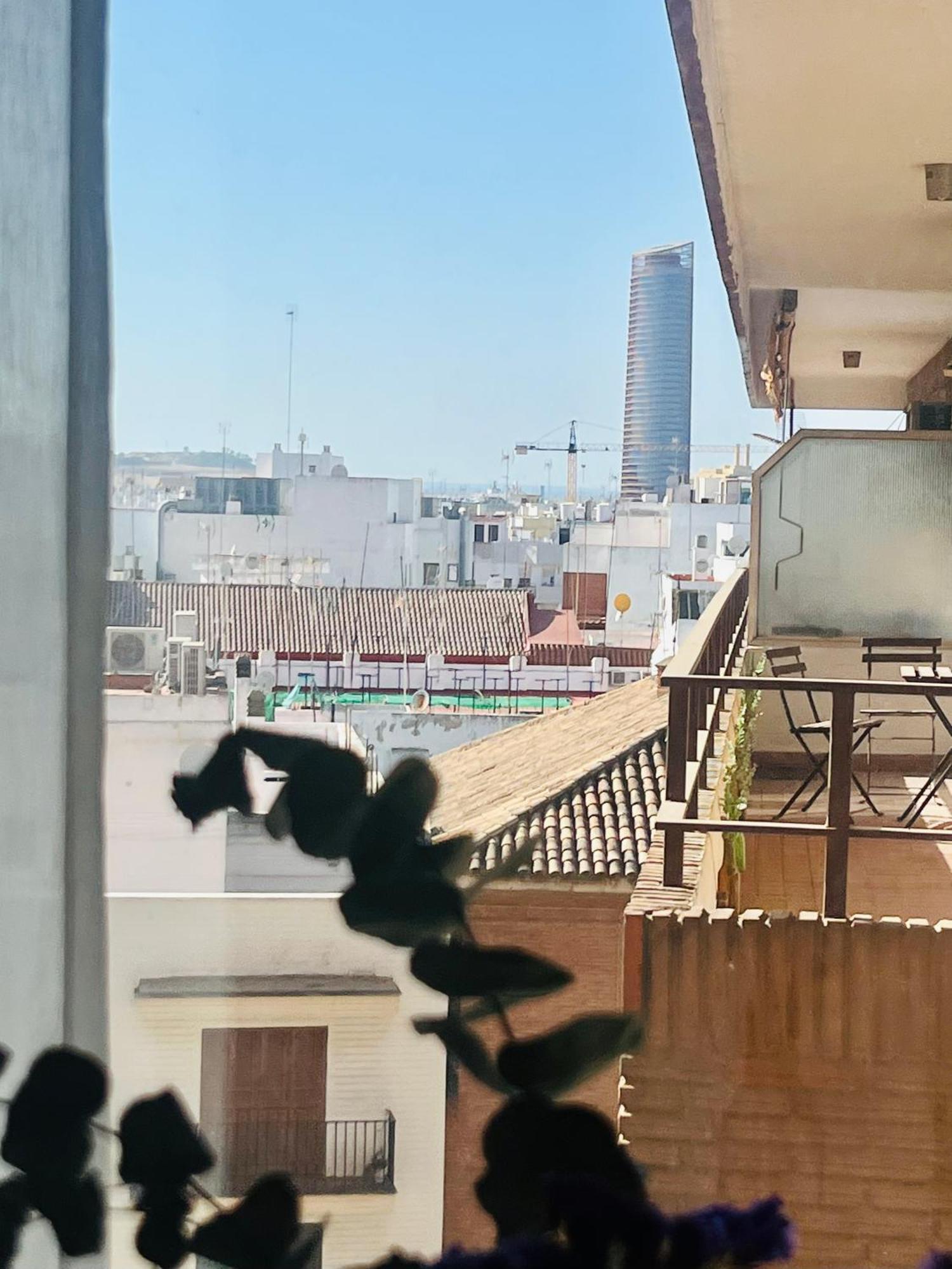 Triana In Hotel 24H Севилья Экстерьер фото